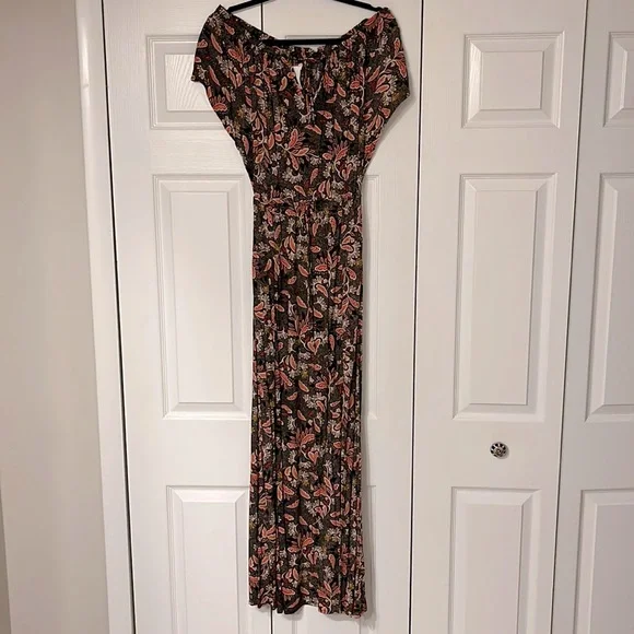 h&m off the shoulder maxi dress H&M green ruffle lace off the shoulder maxi dress 14 Cottagecore Prairie